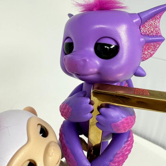 WowWee Fingerlings Baby Dragon Kaylin & Purple Monkey Interactive Toy Set Of 2 - Picture 6 of 8